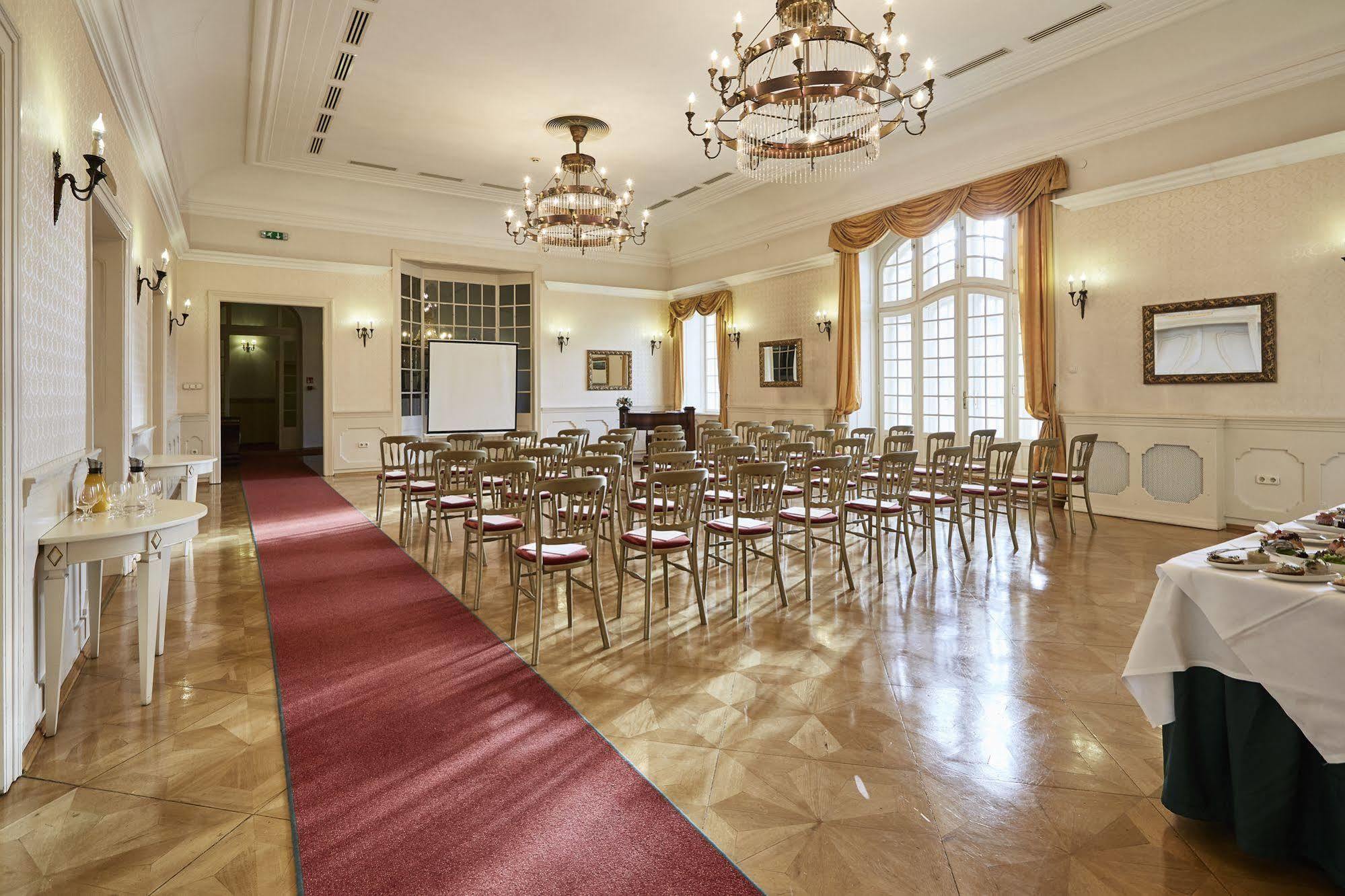 Szidonia Castle Otel Röjtökmuzsaj Dış mekan fotoğraf